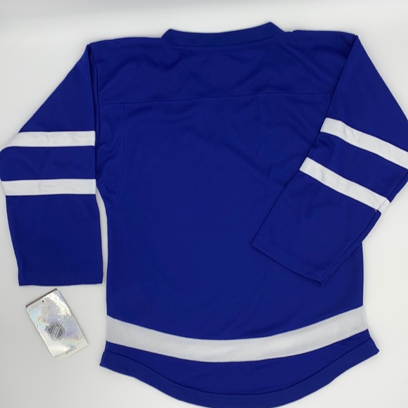 NWT Toronto Maple Leafs Replica Jersey Boys S/M Officially Licensed with the NHL - Picture 2 of 12